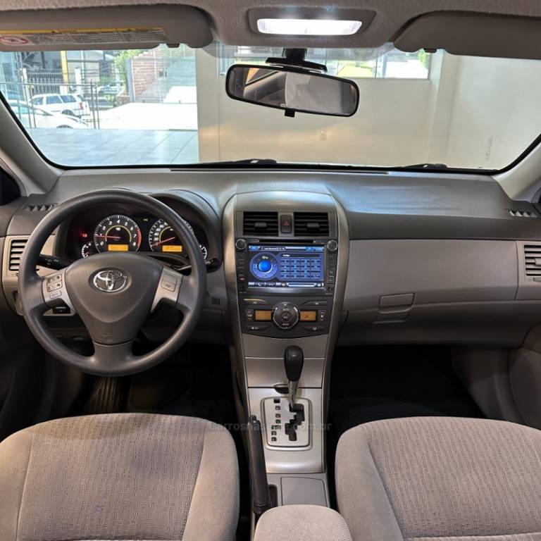 TOYOTA - COROLLA - 2009/2010 - Prata - R$ 53.900,00