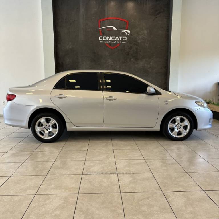 TOYOTA - COROLLA - 2009/2010 - Prata - R$ 53.900,00