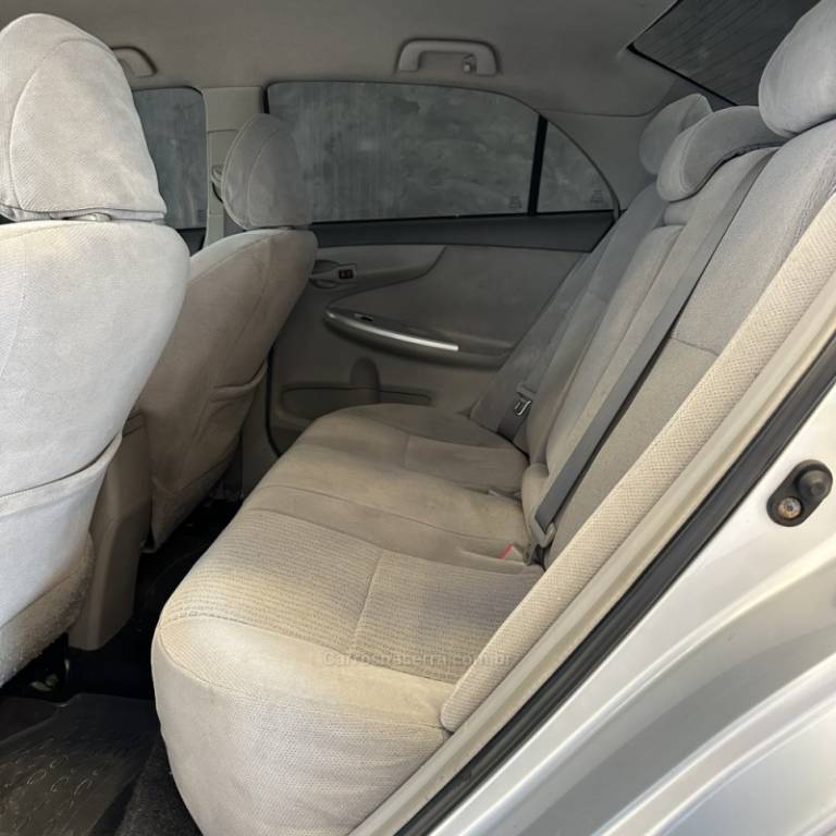 TOYOTA - COROLLA - 2009/2010 - Prata - R$ 53.900,00