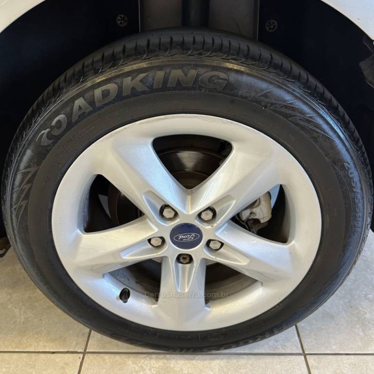 FORD - FOCUS - 2013/2013 - Prata - R$ 42.500,00