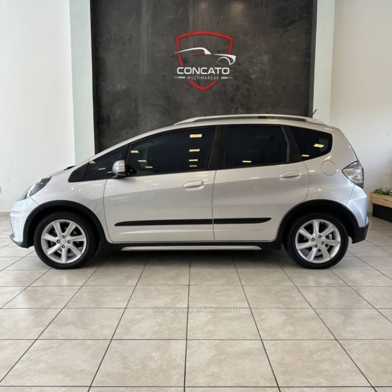 HONDA - FIT - 2013/2014 - Prata - R$ 59.900,00
