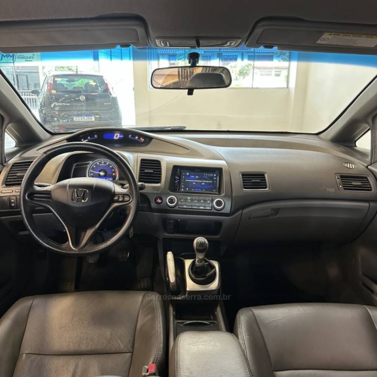 HONDA - CIVIC - 2008/2008 - Preta - R$ 42.900,00