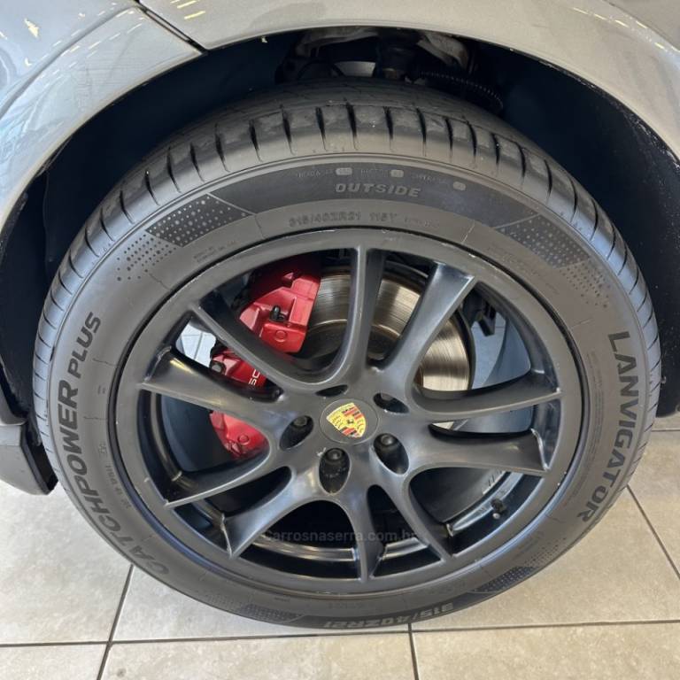 PORSCHE - CAYENNE - 2008/2009 - Cinza - R$ 69.900,00