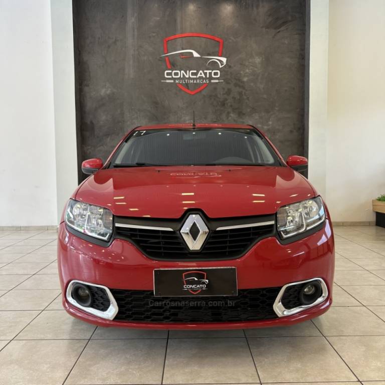 RENAULT - SANDERO - 2016/2017 - Vermelha - R$ 42.500,00