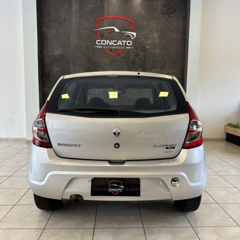 RENAULT - SANDERO - 2010/2010 - Prata - R$ 26.900,00