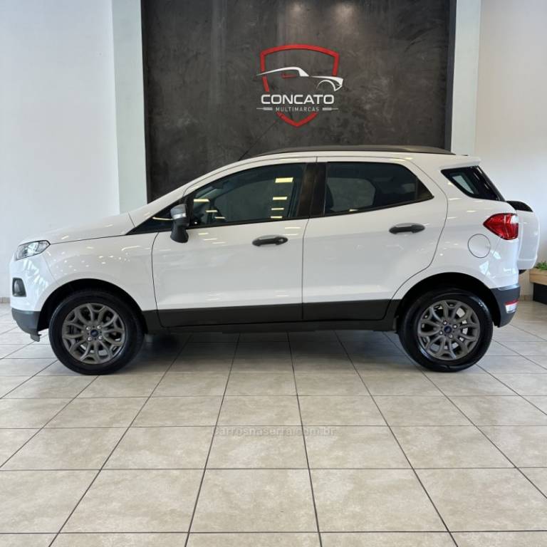 FORD - ECOSPORT - 2016/2017 - Branca - R$ 60.000,00