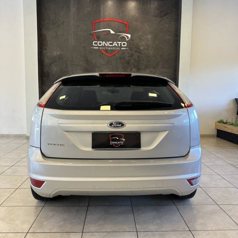 FORD - FOCUS - 2013/2013 - Prata - R$ 42.500,00