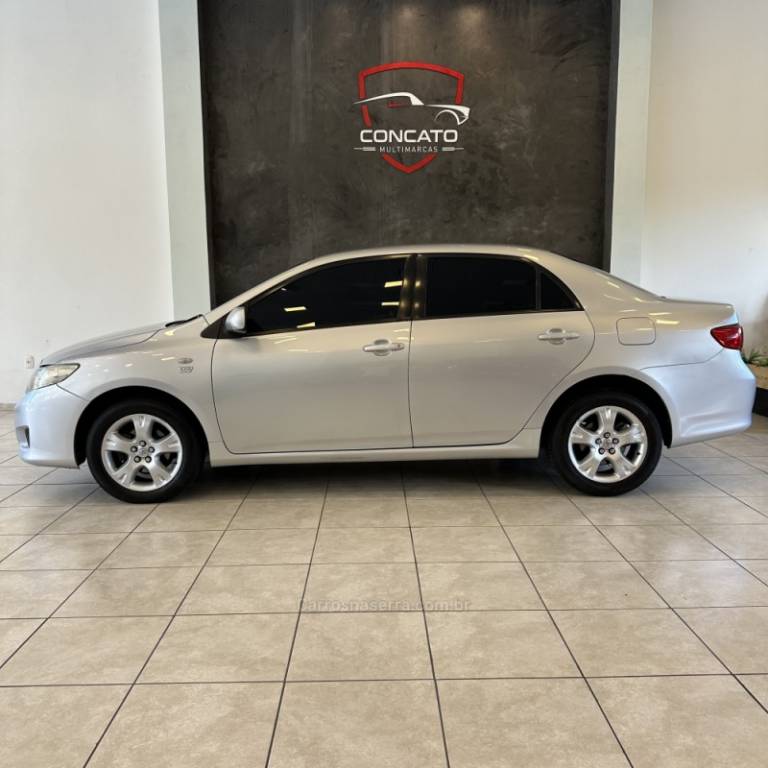 TOYOTA - COROLLA - 2009/2010 - Prata - R$ 53.900,00