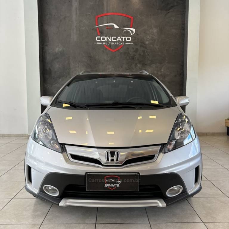 HONDA - FIT - 2013/2014 - Prata - R$ 59.900,00