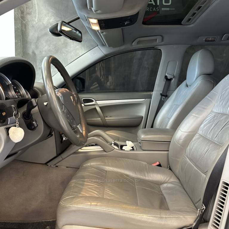 PORSCHE - CAYENNE - 2008/2009 - Cinza - R$ 69.900,00