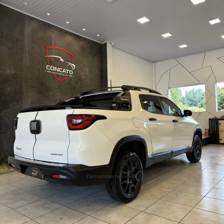 FIAT - TORO - 2018/2019 - Branca - R$ 84.900,00