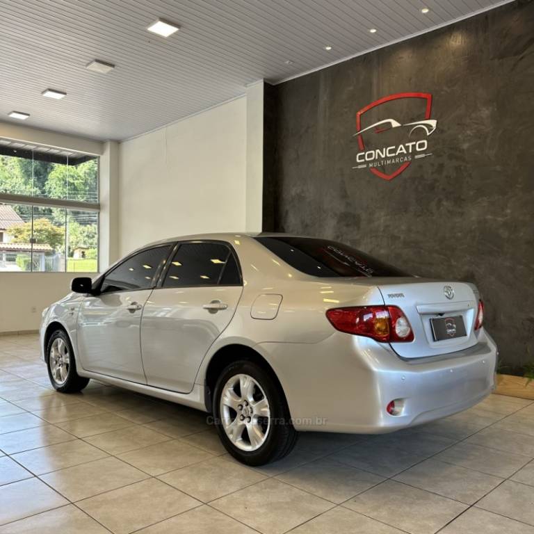 TOYOTA - COROLLA - 2009/2010 - Prata - R$ 53.900,00