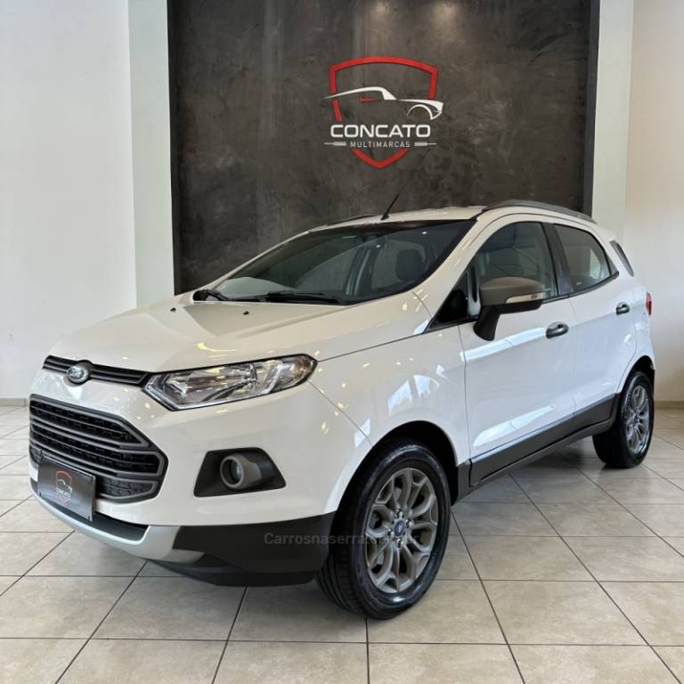 FORD - ECOSPORT - 2016/2017 - Branca - R$ 60.000,00