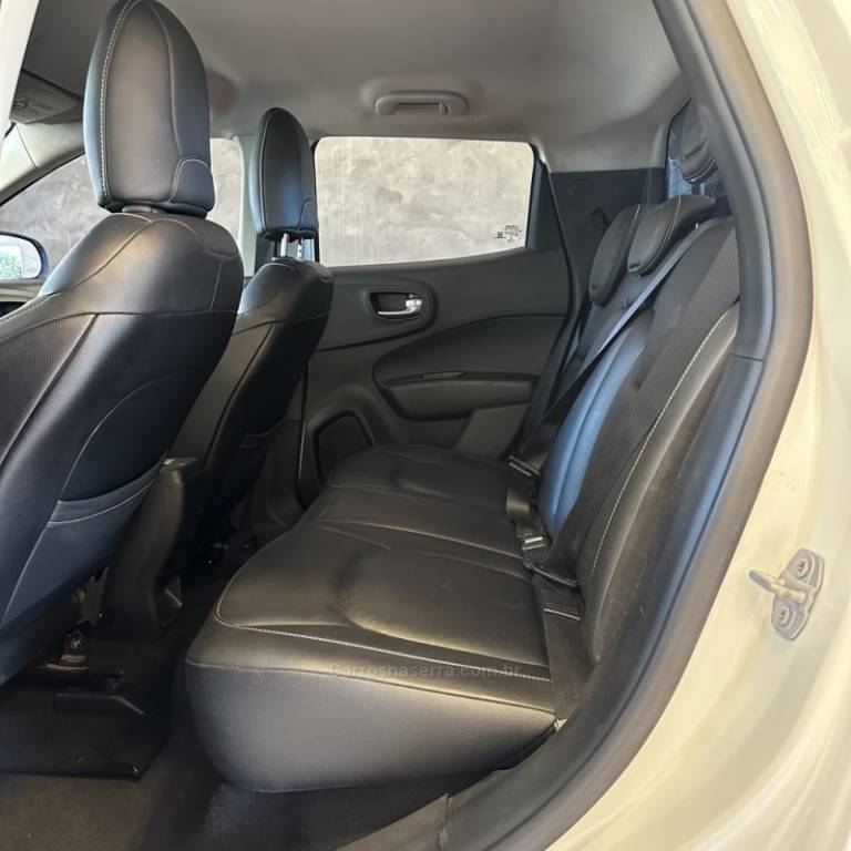 FIAT - TORO - 2018/2019 - Branca - R$ 84.900,00