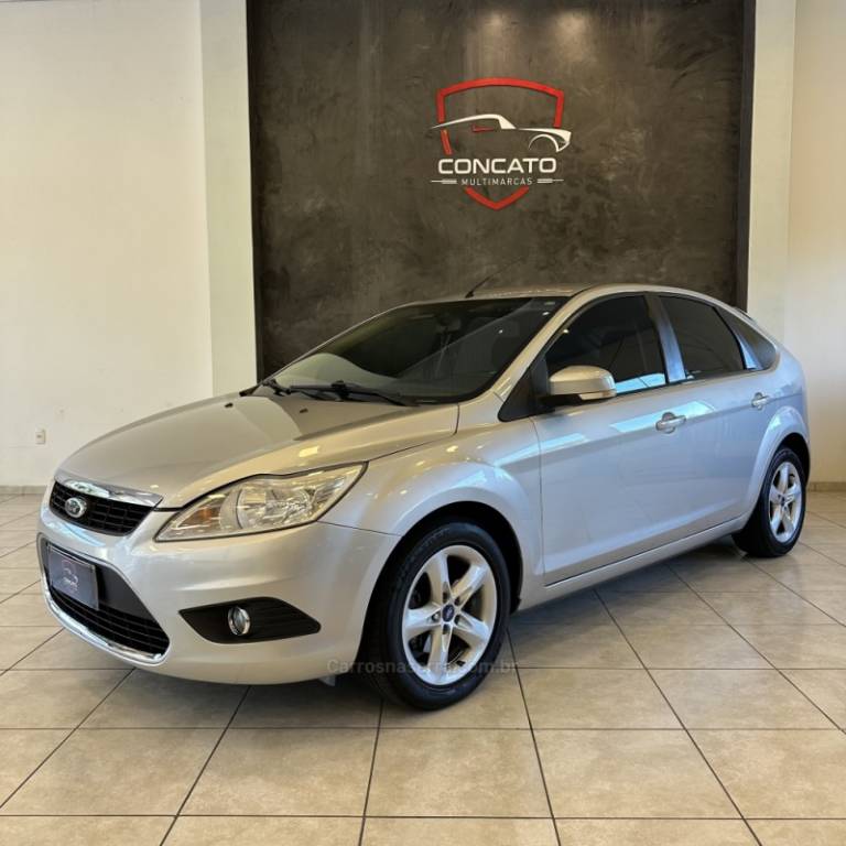 FORD - FOCUS - 2013/2013 - Prata - R$ 42.500,00