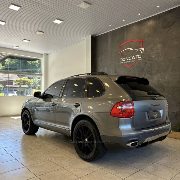 PORSCHE - CAYENNE - 2008/2009 - Cinza - R$ 69.900,00