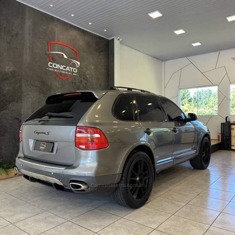 PORSCHE - CAYENNE - 2008/2009 - Cinza - R$ 69.900,00