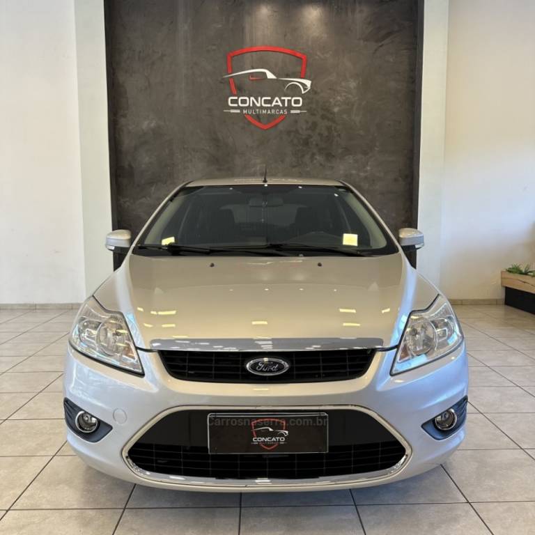 FORD - FOCUS - 2013/2013 - Prata - R$ 42.500,00